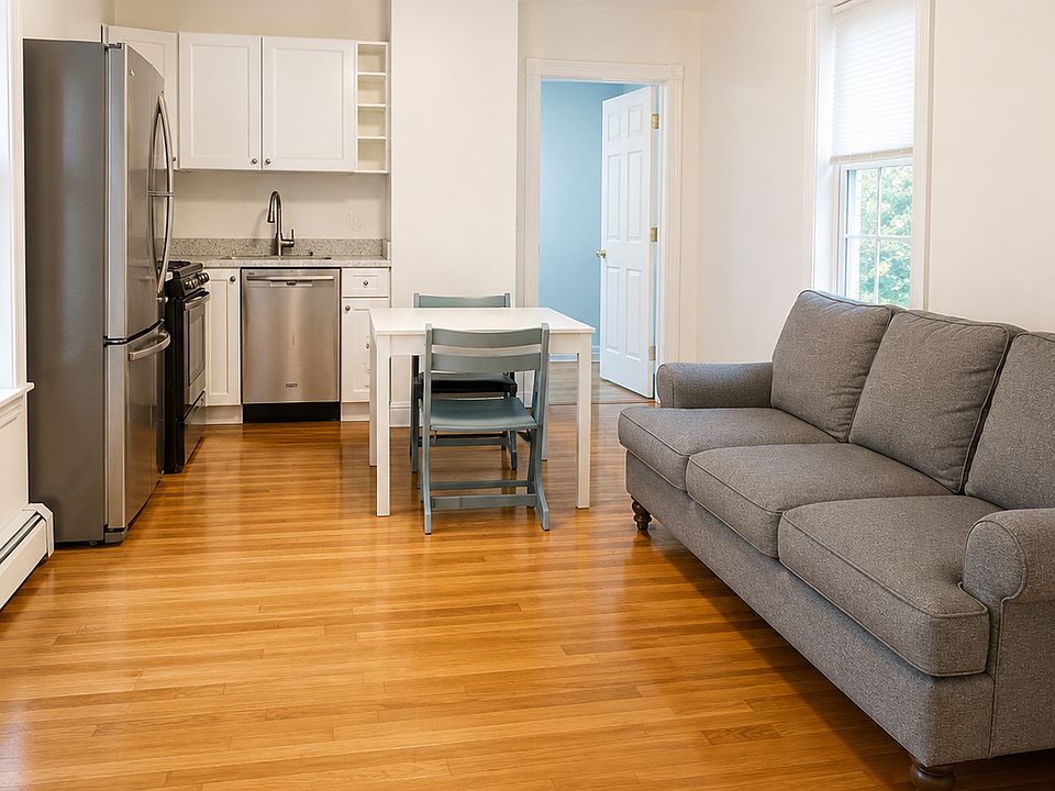 1st image of 146 Berkshire St APT 2