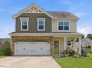 1922 Hinswood Cir, Fuquay Varina, NC 27526