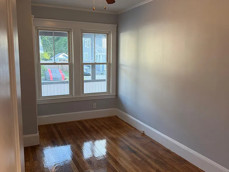 7 Swan Ave #2 — Photo 10