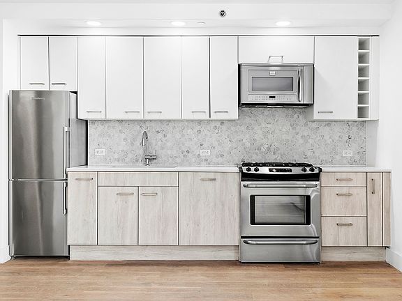 4th image of 267 Pacific St APT 510