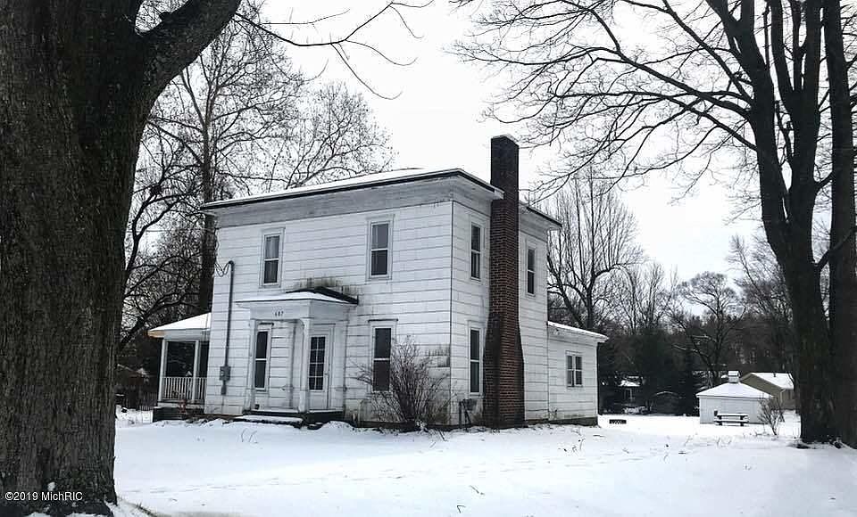 1st image of 607 W North St