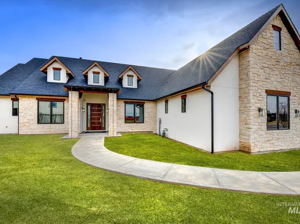 3835 W Sugar Tree Ct, Meridian, ID 83646