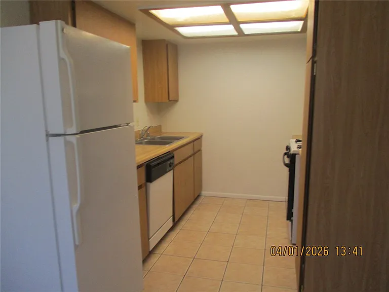 363 Rio Grande Ct #B — Photo 7