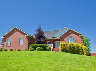 3829 Brookview Ct, Louisville, TN 37777
