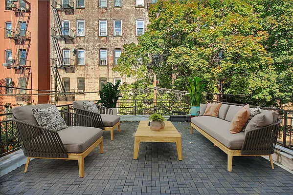 Rented by Coroi Corp | media 1