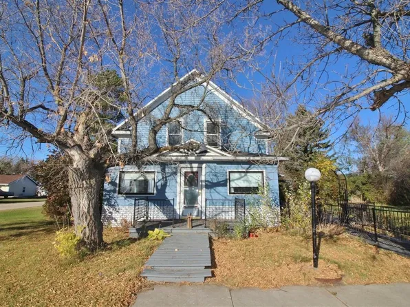 208 1st Ave E, Sherwood, ND 58782