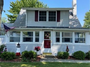 357 Elberta Dr, Vermilion, OH 44089