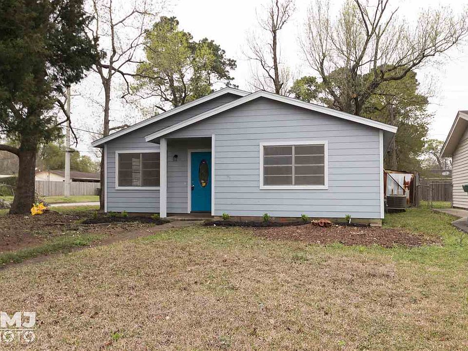 1st image of 3890 Broadmoor Dr