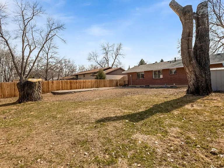 604 Tulane Dr — Photo 16