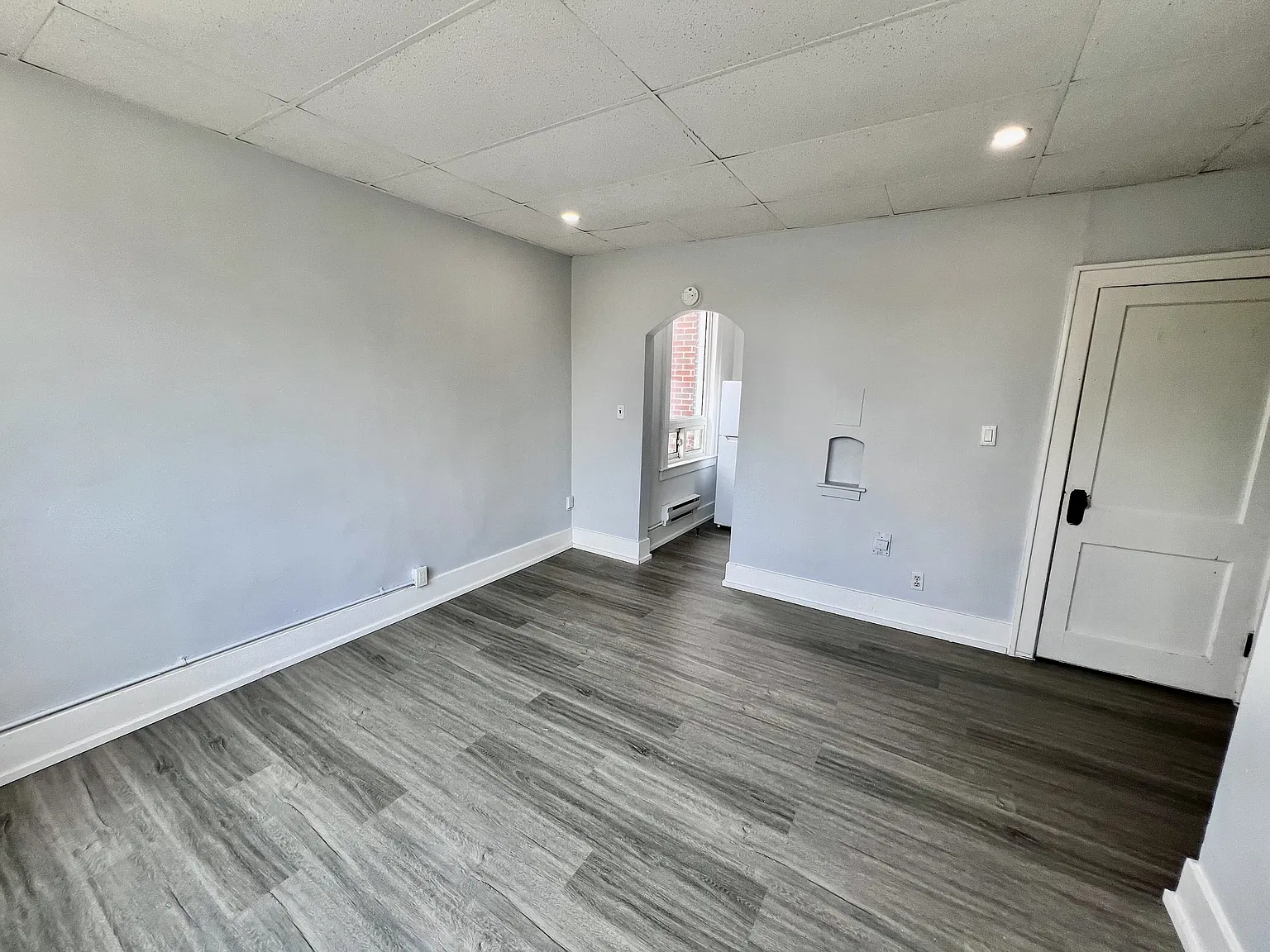 1495 Gladstone Avenue — Photo 4