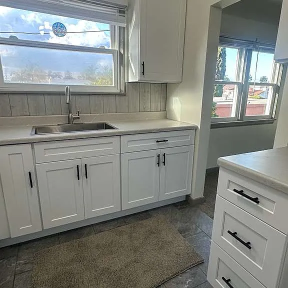 235 Termino Ave #7 — Photo 7