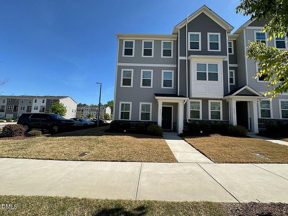 1st image of 2521 Laurel Valley Way