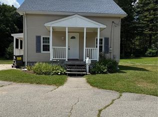 319 School St, North Kingstown, RI 02852