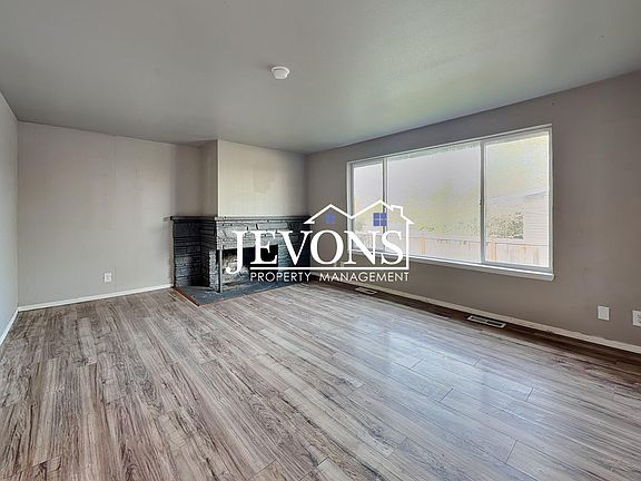 3rd image of 9722 S 200th St
