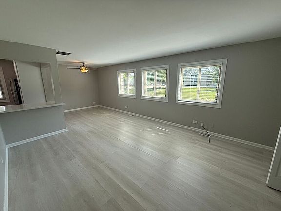 4th image of 643 W Park Ave APT A