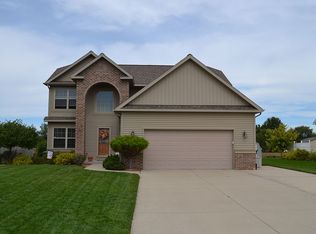 1544 Fisherville Ct, Auburn, MI