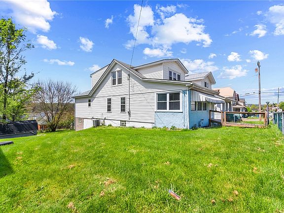 3rd image of 1365 Orchard Ave