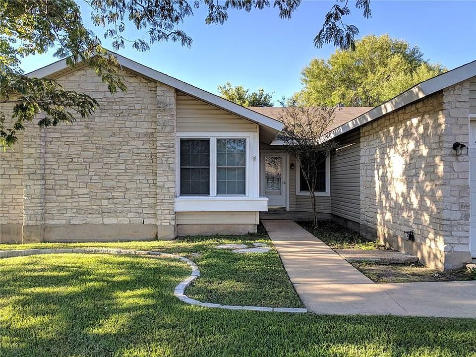 1st image of 10801 Tall Oak Trl