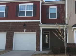 724 Silver Stream Ln, Cary, NC 27519