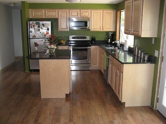 3rd image of 566 NW 7th Ave