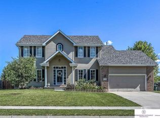 15208 Newport Ave, Omaha, NE 68116