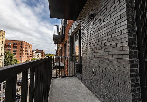 5th image of 2506 Newkirk Ave #4B