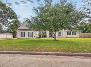 4323 Young St, Pasadena, TX 77504