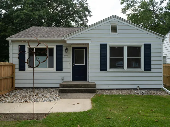 1707 Texel Dr, Kalamazoo, MI 49048