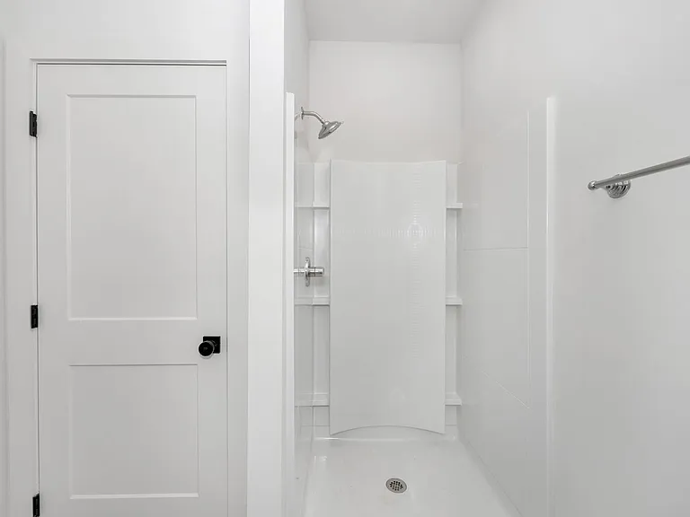 2506 Freeman Rd — Photo 8