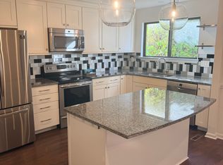 78 Crossroads Ln #78, Glastonbury, CT 06033