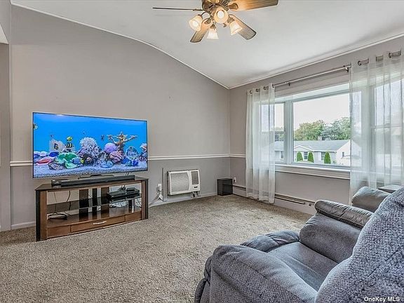 5th image of 24 Wentworth Dr
