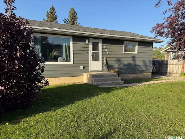 405 6th Avenue W, Nipawin, SK S0E 1E0