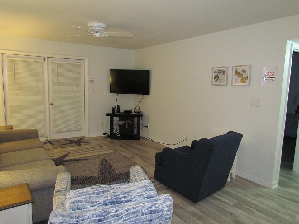 1st image of 9547 Edgerton Dr #D-7