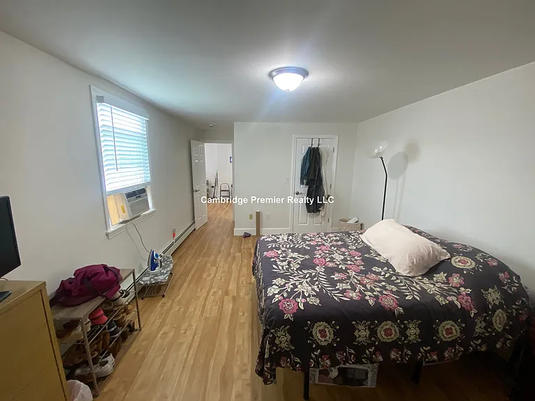 67 Florence St #2 — Photo 6