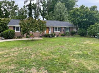 900 Wisteria Dr, Florence, SC 29501