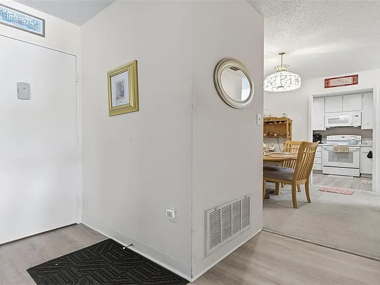 2700 Bayshore Blvd #1307 — Photo 3
