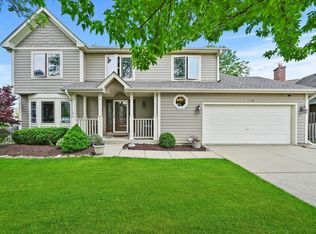 27W218 Shires Ct, Winfield, IL 60190