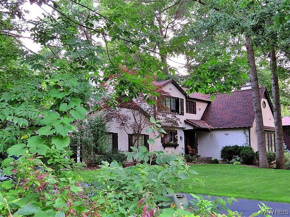 165 Glen Oak Dr, East Amherst, NY 14051 Zillow