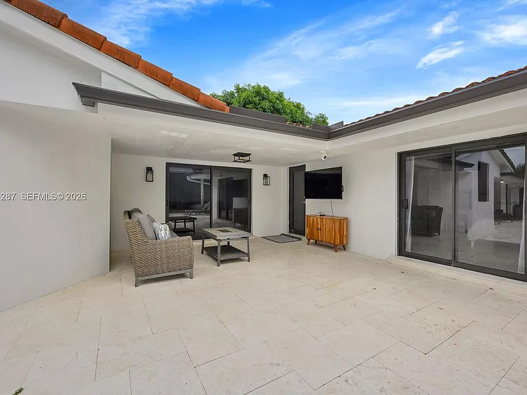 6860 SW 99th Ter — Photo 43