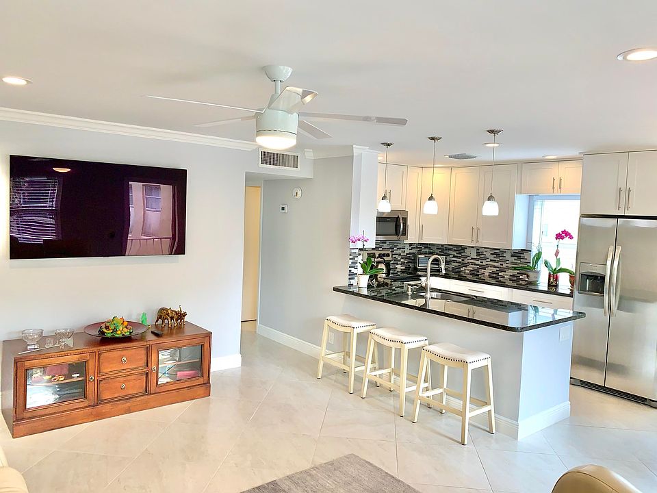 Home For Sale In Kings Point