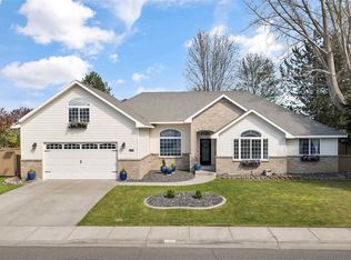 1306 Canyon Ave, Richland, WA 99352