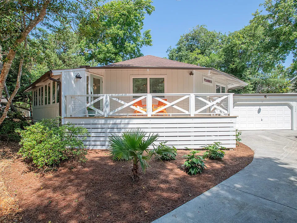 124 Loblolly Dr