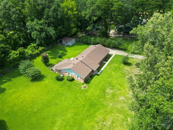 7450 Flatwood Dr