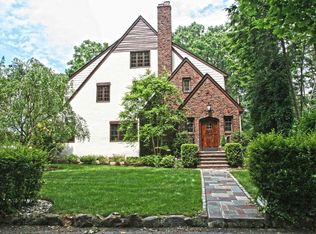 4 Curtis Ter, Montclair, NJ 07042