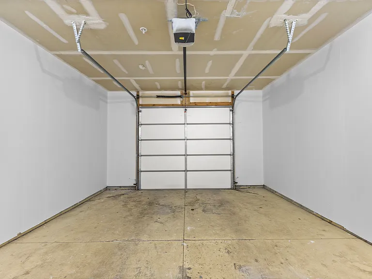 13165 Turnberry Ct — Photo 29