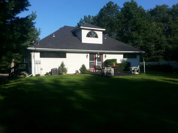 1967 75th Ave, Dresser, WI 54009