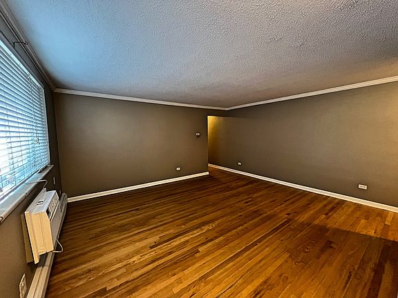 2nd image of 1242 N Gaylord St #1-104-1