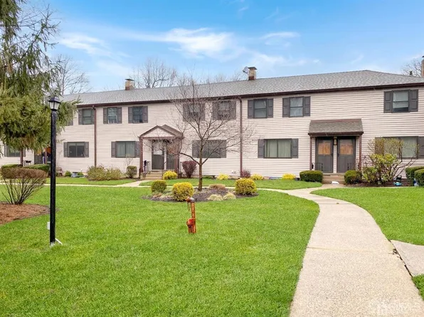 168 Newman St #2316, Metuchen, NJ 08840