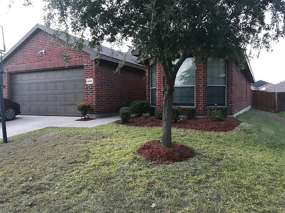 1st image of 2035 Club Oak Dr