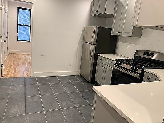 3rd image of 1603 York Ave APT 1B